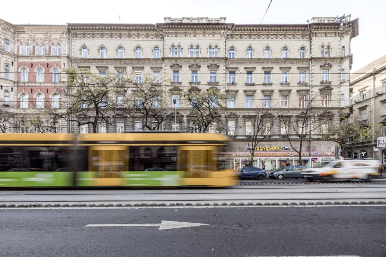 Charming Downtown Hideaway Steps From New York Cafe! Apartment Budapest Exterior photo